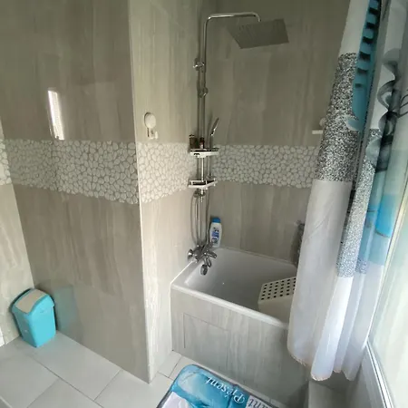 Holiday home Jolie Maison Entre Paris Et Disneyland *